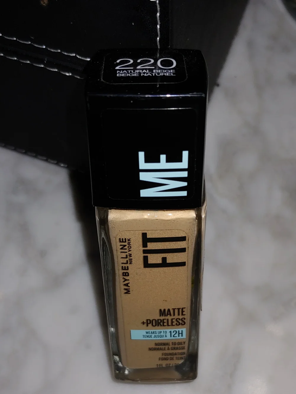 NWT Maybelline Fit Me Matte + Poreless Foundation - Natural Beige Shade 220